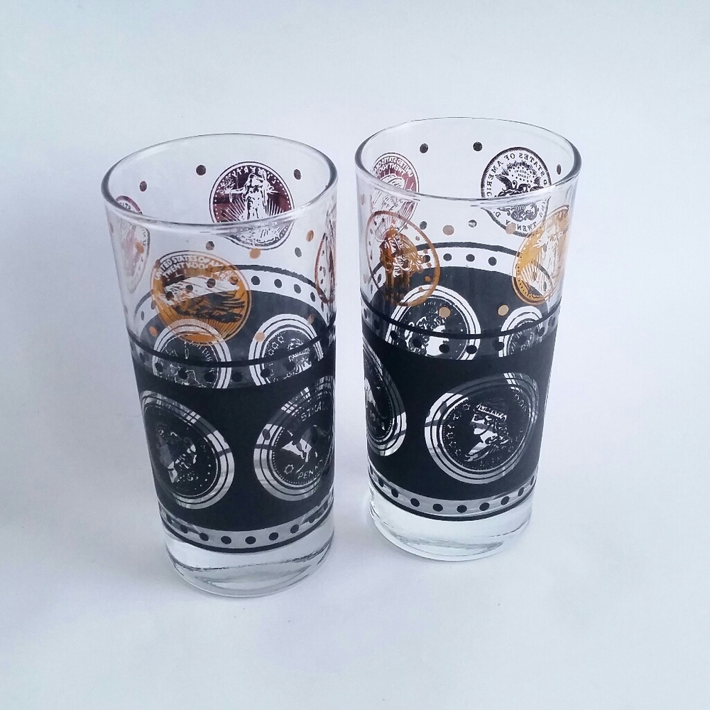 Set of 2 Vintage Glasses Coins of the World Gold